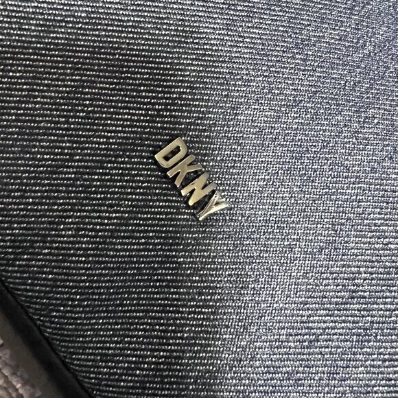 NWT DKNY Denim and Black Crossbody with detachable earbud/coin storage bag - Picture 5 of 10